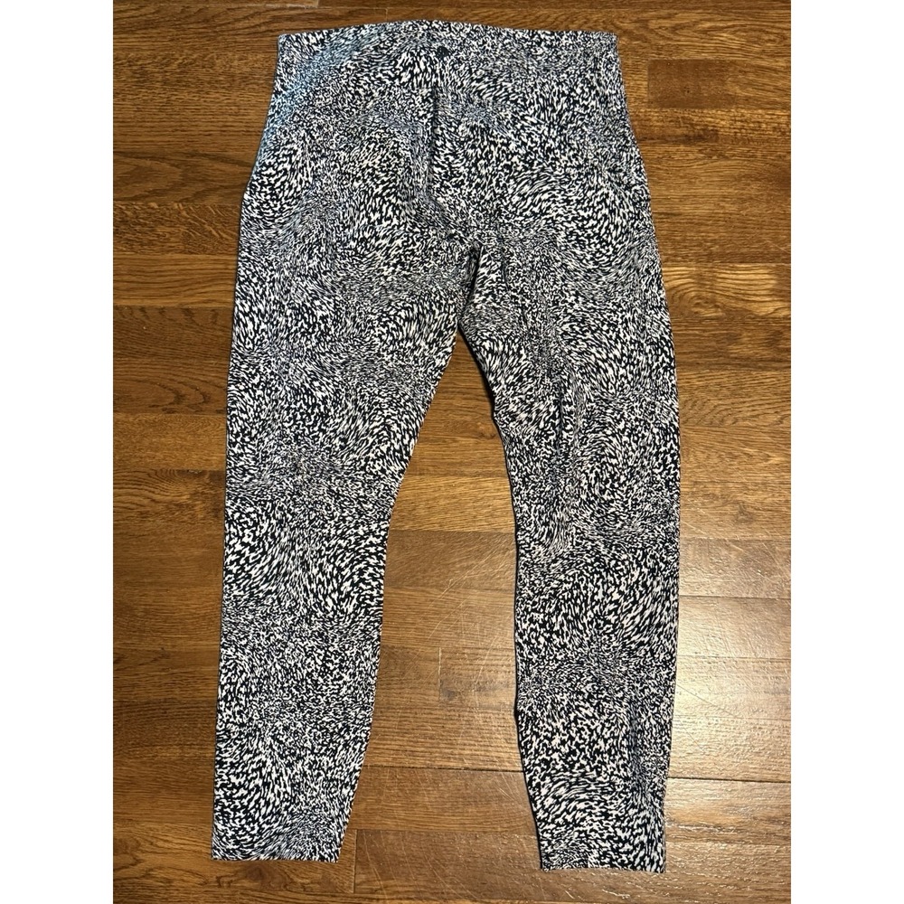 LULULEMON InStill High-Rise Tight WARPED GRAIN Alpine Black/White 10 - Picture 2 of 4